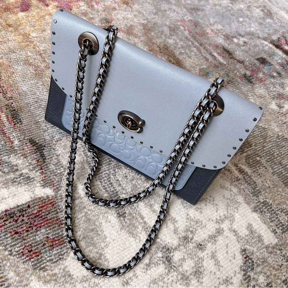 Authentic Coach purse blues adjustable chain strap twist lock flap close EUC